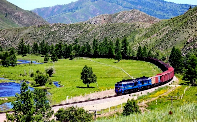 VIAJES EN EL TREN TRANSIBERIANO Y DUBAI 